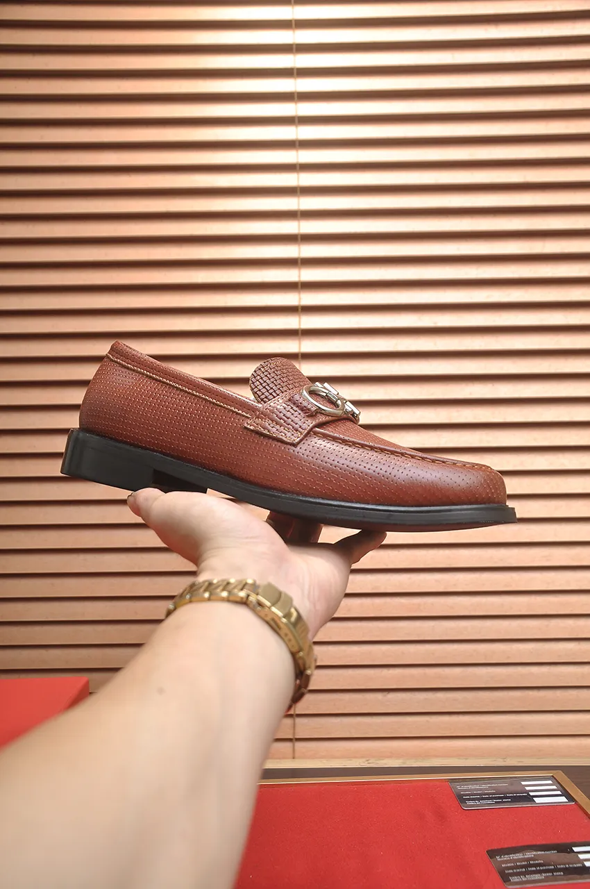 Men's shoes 💰460💶 [Ferragamo/Ferragamo] The latest model in the counter. Original imported open-sided high-quality cowhide hand-woven + imported 🐂 cowhide + original luxury metal buckle + original combined outsole. Comparison without pressure 38--45 (45 custom-made)